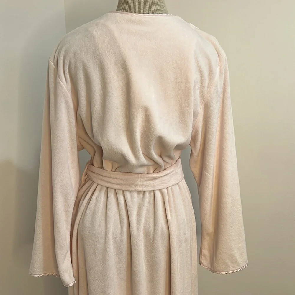 Vintage Diamond Tea Womens Robe Size M Wrap Light Pink Embroidered